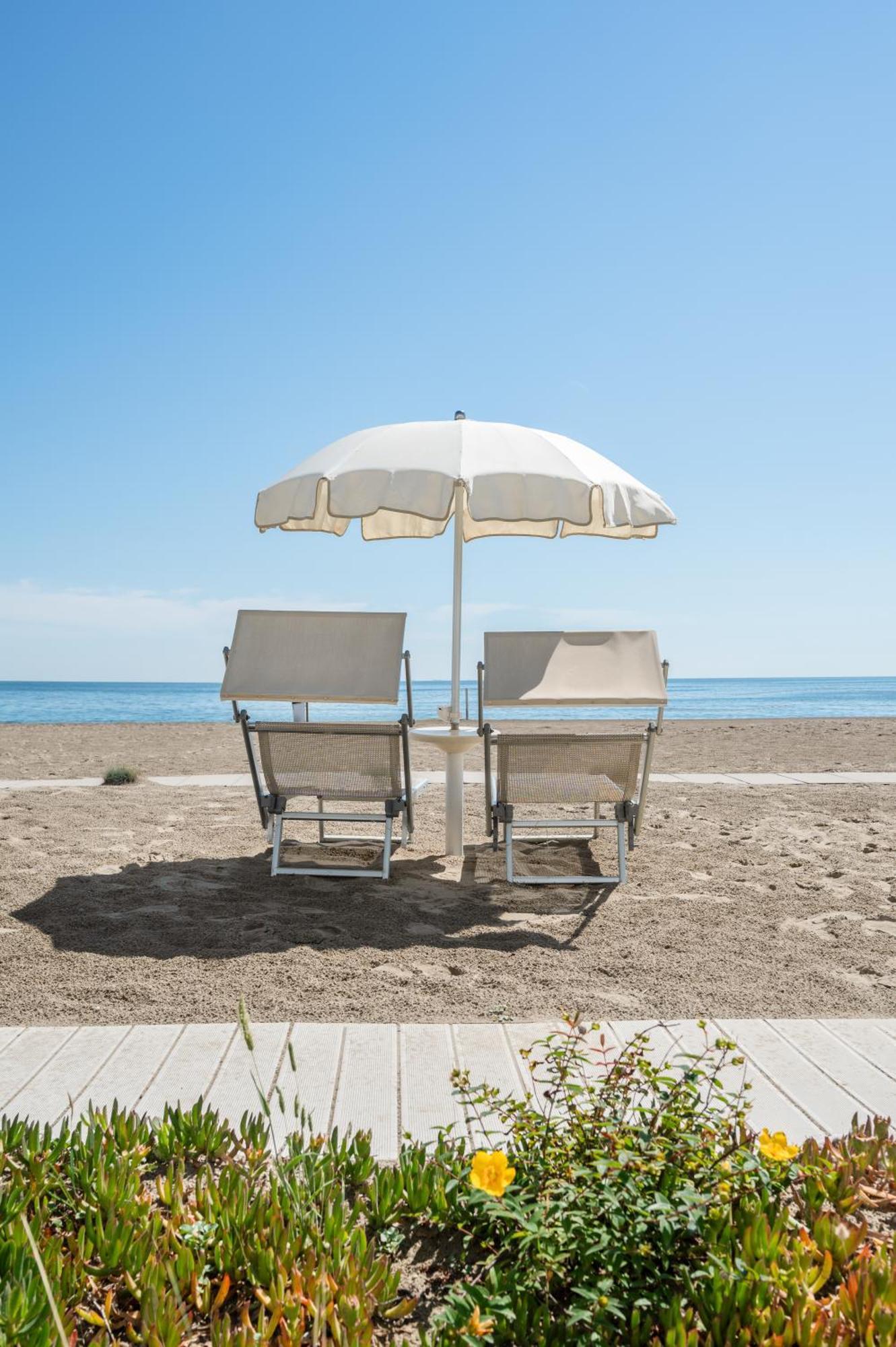 Terme Beach Resort Punta Marina Exterior foto
