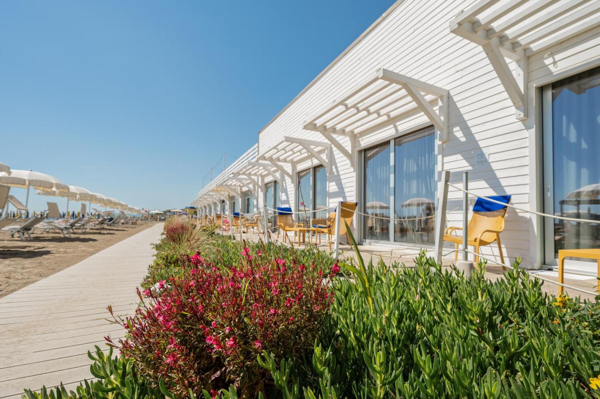 Terme Beach Resort Punta Marina Exterior foto